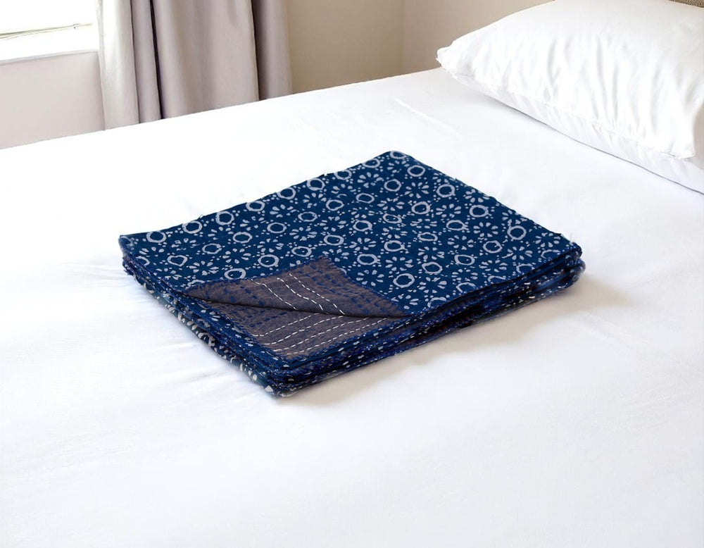 HomeRoots 50" Blue and Off-White Geometric Kantha Throw Blanket - Hand-Stitched Artisanal Comfort for Home Decor Cotton - 50"x70" 544538