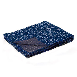 HomeRoots 50" Blue and Off-White Geometric Kantha Throw Blanket - Hand-Stitched Artisanal Comfort for Home Decor Cotton - 50"x70" 544538