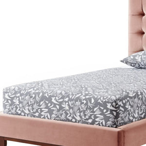 HomeRoots Blush Queen Upholstered Bed with Button-Tufted Headboard and Solid Wood Frame for Stylish Comfort Blush, Velvet 544752
