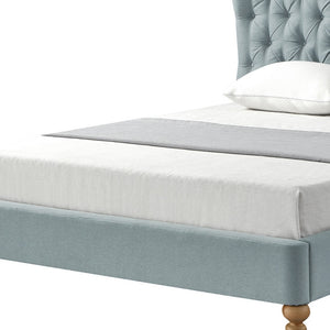 Homeroots Blue Solid Wood King Tufted Upholstered Linen Bed Sea Blue Linen 544875