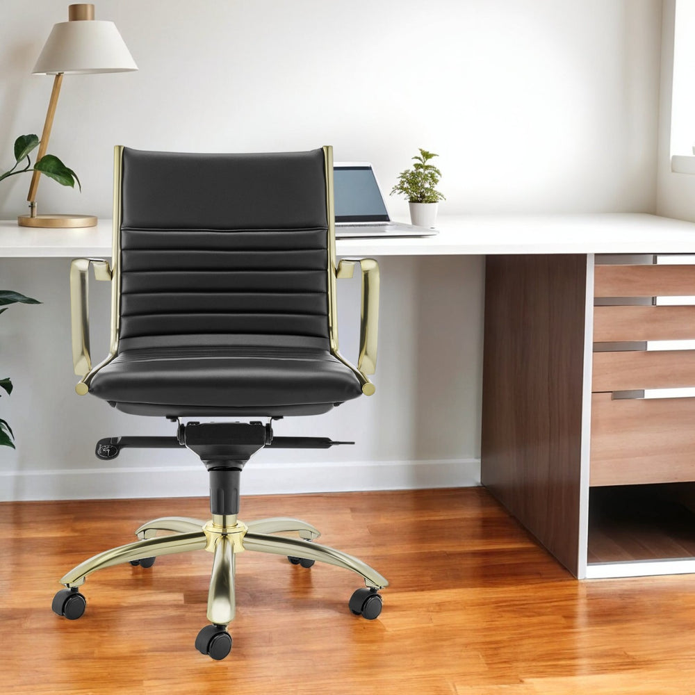 Homeroots Black Deluxe Adjustable Swivel Rolling Conference Chair - Stylish Faux Leather & Steel Frame Comfort  Faux Leather 544963