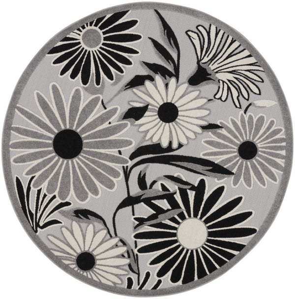 HomeRoots 5' Stylish Black and White Floral Round Area Rug - Durable, Easy-Clean, Indoor/Outdoor Versatility 545010