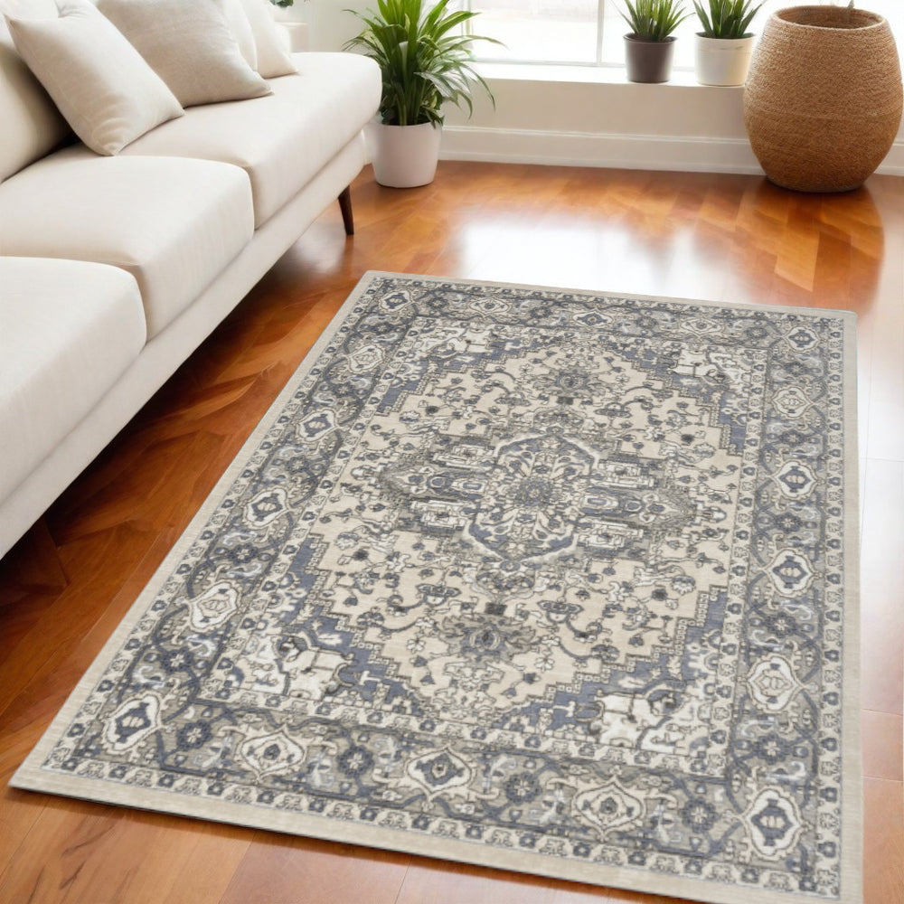 Homeroots 5' X 7' Blue And Ivory Medallion Power Loom Distressed Area Rug  Polypropylene,Polyester 545164