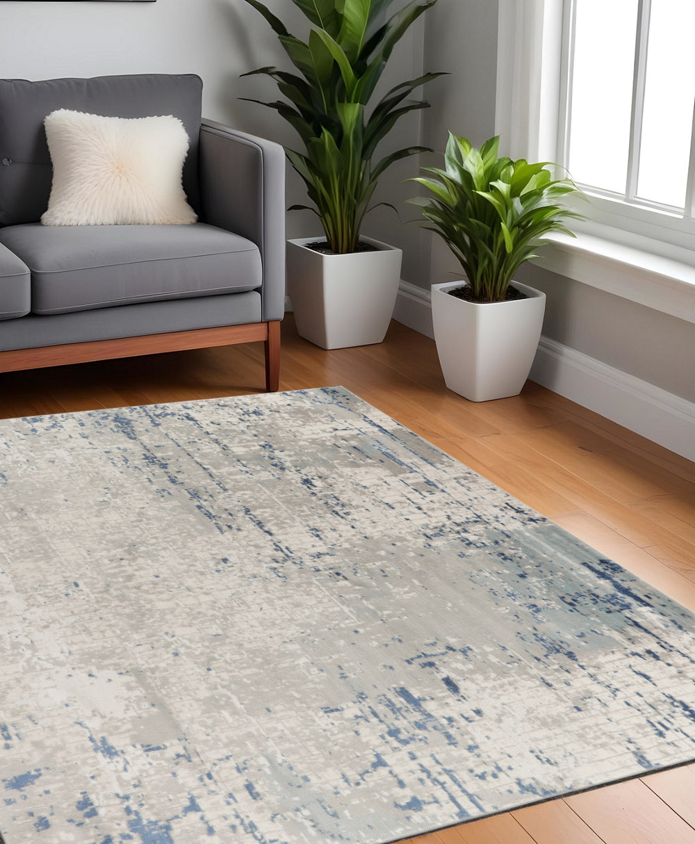 Homeroots 5' Gray And Ivory Square Abstract Power Loom Area Rug  Polypropylene,Polyester 545196