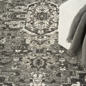 Homeroots 5' X 7' Gray And Ivory Medallion Power Loom Distressed Area Rug  Polypropylene,Polyester 545207