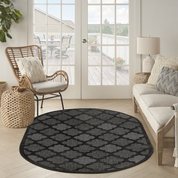 HomeRoots 6' Charcoal and Black Trellis Area Rug - Durable, Elegant Oval Design for Indoor & Outdoor Use 545225