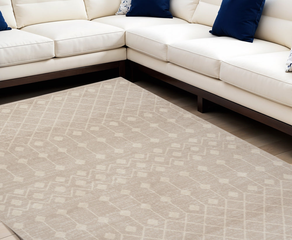 Homeroots 8' X 10' Beige And Ivory Moroccan Power Loom Area Rug  Polypropylene 545300