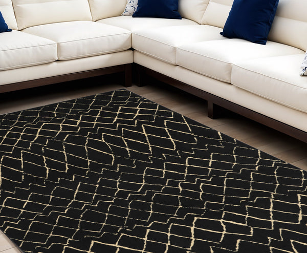 Homeroots 8' X 10' Black And Ivory Abstract Power Loom Distressed Area Rug  Polypropylene 545310