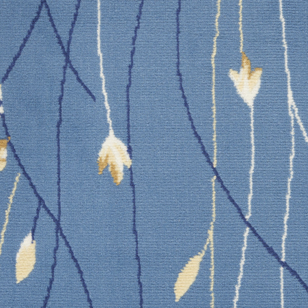 Homeroots 5' X 7' Blue And Beige Floral Power Loom Area Rug  Polypropylene 545316