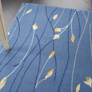 HomeRoots 6' Elegant Blue and Beige Floral Power Loom Area Rug - Timeless Design for Any Room Décor 6' X 9' 545317