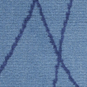 HomeRoots 6' Elegant Blue and Beige Floral Power Loom Area Rug - Timeless Design for Any Room Décor 7' X 10' 545318
