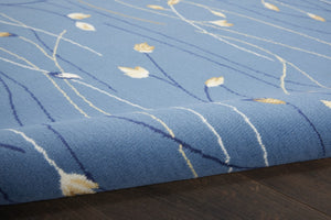 HomeRoots 6' Elegant Blue and Beige Floral Power Loom Area Rug - Timeless Design for Any Room Décor 7' X 10' 545318