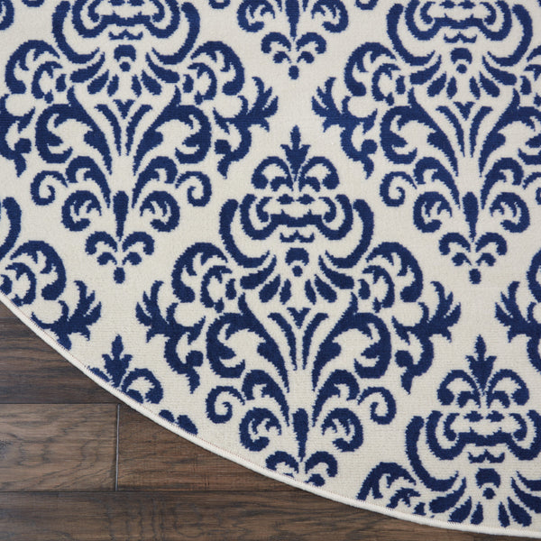 Homeroots 8' Blue And White Round Damask Power Loom Area Rug  Polypropylene 545350
