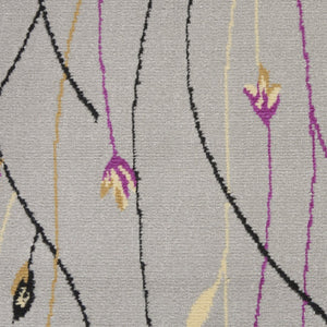 HomeRoots 6' Gray and Pink Floral Area Rug - Timeless Charm with Durable Power Loom Construction for Any Room 6' X 9' 545365