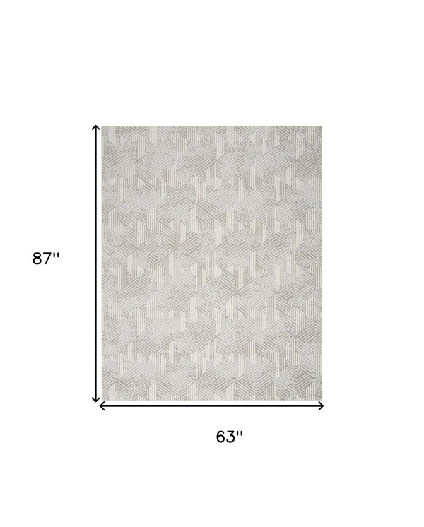 Homeroots 5' X 7' Gray And Ivory Geometric Power Loom Area Rug  Polypropylene 545380