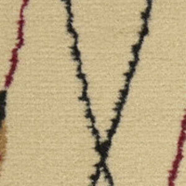 Homeroots 5' X 7' Red And Ivory Floral Power Loom Area Rug  Polypropylene 545397