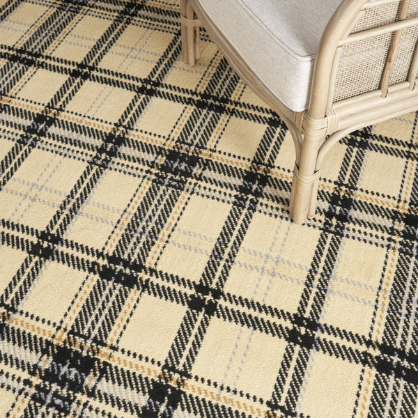 Homeroots 8' X 10' Beige And Black Plaid Power Loom Area Rug  Polypropylene 545409
