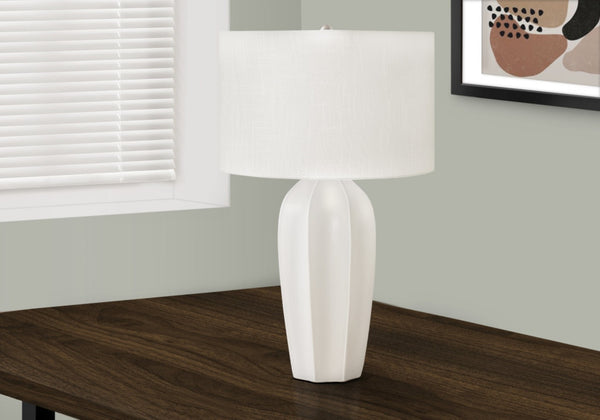 HomeRoots 27" Cream Ceramic Geometric Table Lamp – Elegant Design with Soft Lighting for Any Room's Ambiance 545869