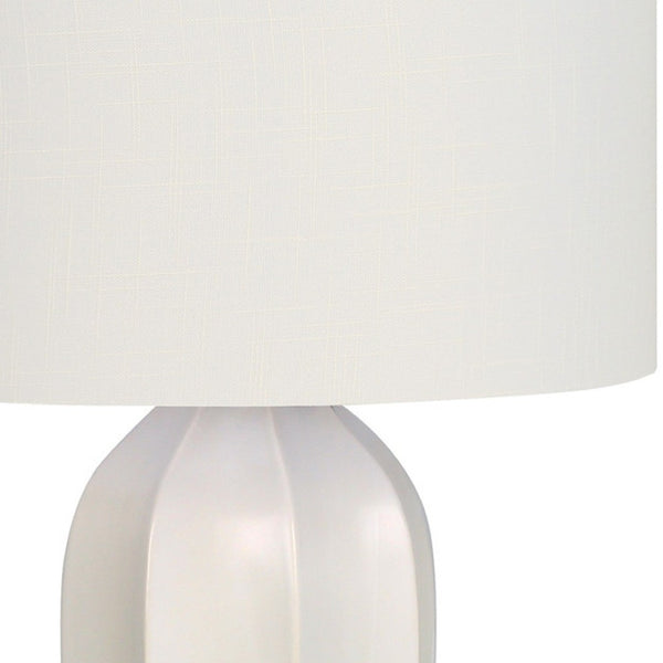 HomeRoots 27" Cream Ceramic Geometric Table Lamp – Elegant Design with Soft Lighting for Any Room's Ambiance 545869