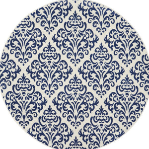 Homeroots 5' Blue And White Round Damask Power Loom Area Rug  Polypropylene 546042