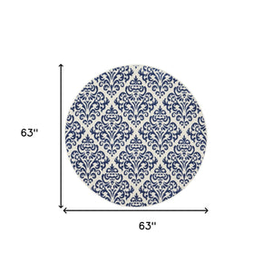 Homeroots 5' Blue And White Round Damask Power Loom Area Rug  Polypropylene 546042