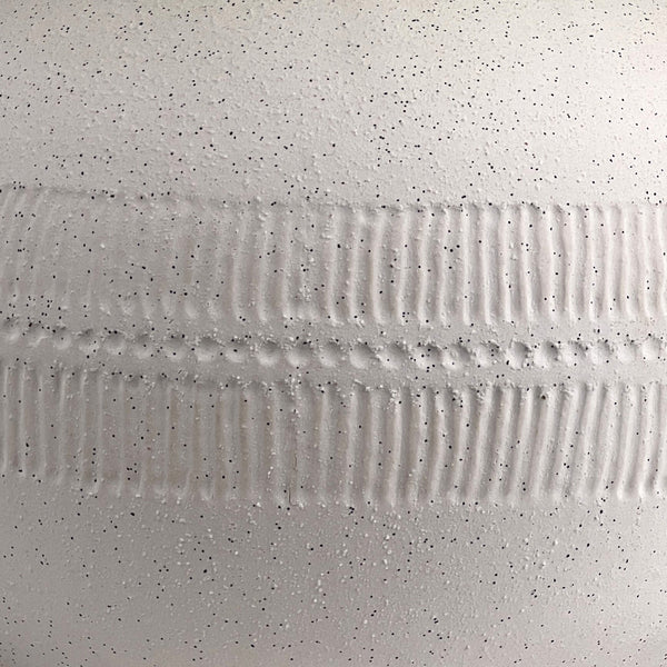 Homeroots 18" Off White Ceramic Round Table Lamp With White Cone Shade   546110