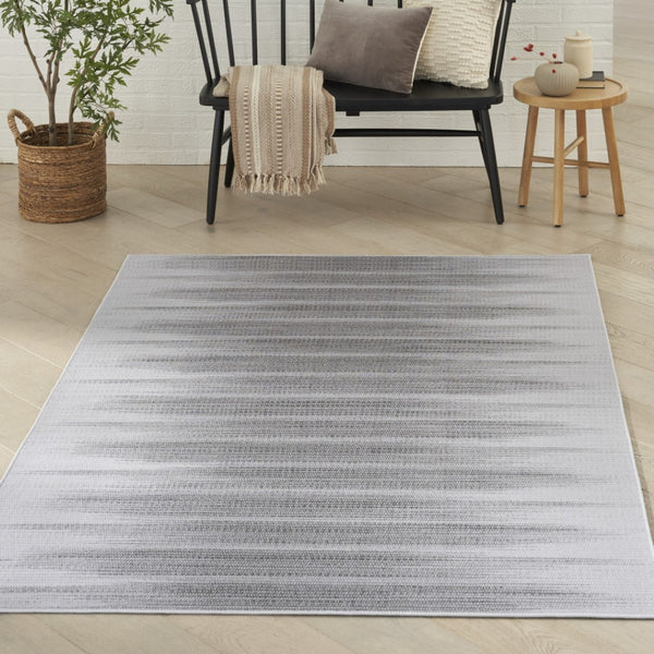 Homeroots 6' Gray Ombre Distressed Non-skid Area Rug – Durable, Stain-resistant, Perfect For Kids & Pets!  Polyester 546505