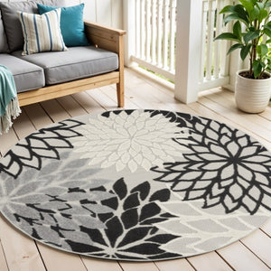 HomeRoots 5' Black and White Round Floral Area Rug - Durable Indoor/Outdoor Accent for High-Traffic Spaces 546648
