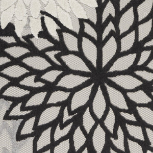 HomeRoots 5' X 8' Elegant Black and White Floral Area Rug – Durable, Water-Resistant for Indoor & Outdoor Use 546664
