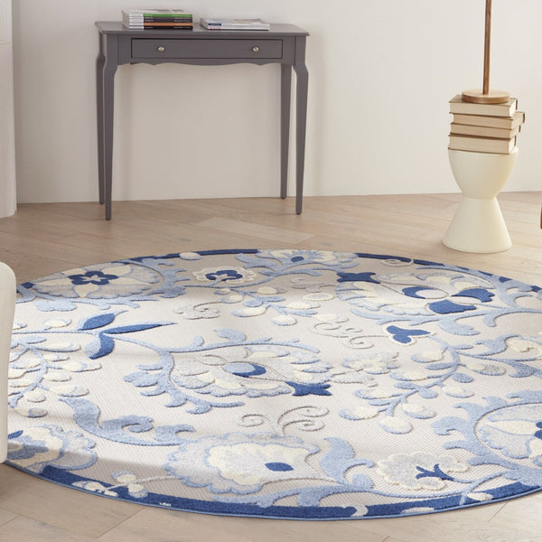 HomeRoots 8' Stylish Blue and Gray Round Floral Indoor-Outdoor Area Rug – Durable, Easy-Clean, Versatile Design 546667