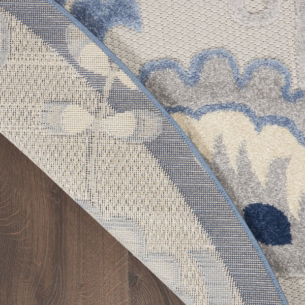 HomeRoots 8' Stylish Blue and Gray Round Floral Indoor-Outdoor Area Rug – Durable, Easy-Clean, Versatile Design 546667