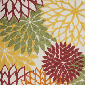 HomeRoots 5' Vibrant Floral Area Rug for Indoor & Outdoor Use – Durable, Stain-Resistant, Easy to Clean Design! 5' X 7' 546677