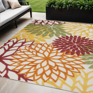 HomeRoots 5' Vibrant Floral Area Rug for Indoor & Outdoor Use – Durable, Stain-Resistant, Easy to Clean Design! 5' X 7' 546677