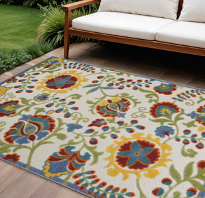 HomeRoots 6' Indoor Outdoor Area Rug with Floral Design - Durable, Stain-Resistant, Perfect for Any Space! 546682