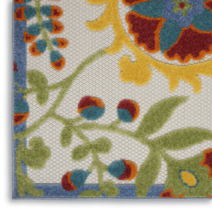 HomeRoots 6' Indoor Outdoor Area Rug with Floral Design - Durable, Stain-Resistant, Perfect for Any Space! 546682