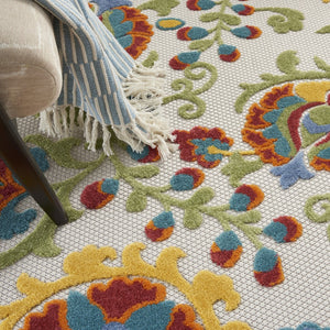 HomeRoots 6' Indoor Outdoor Area Rug with Floral Design - Durable, Stain-Resistant, Perfect for Any Space! 546682