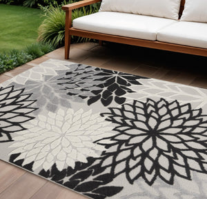 HomeRoots 8' X 11' Black And White Floral Area Rug - Durable, Stylish, and Perfect for Indoor & Outdoor Spaces! 546693