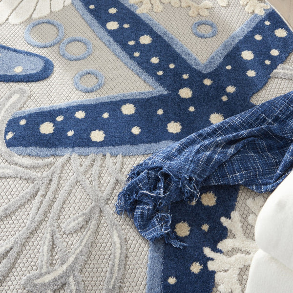 HomeRoots 5' Stylish Navy Blue & Gray Round Starfish Area Rug - Durable Indoor/Outdoor Design for High Traffic 546819