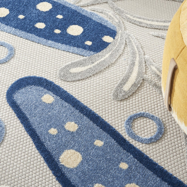 HomeRoots 8' Navy Blue and Gray Round Starfish Area Rug – Stylish, Stain-Resistant, Indoor/Outdoor Versatility! 546822