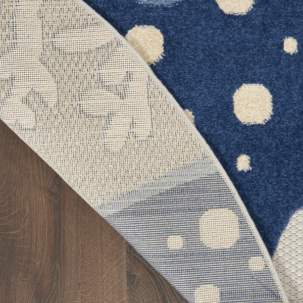 HomeRoots 8' Navy Blue and Gray Round Starfish Area Rug – Stylish, Stain-Resistant, Indoor/Outdoor Versatility! 546822