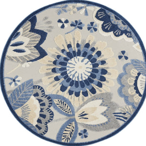 HomeRoots 5' Blue and Gray Floral Area Rug - Durable Indoor/Outdoor Design for Stylish High-Traffic Spaces 5' Round 546835
