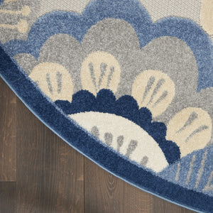 HomeRoots 5' Blue and Gray Floral Area Rug - Durable Indoor/Outdoor Design for Stylish High-Traffic Spaces 5' Round 546835