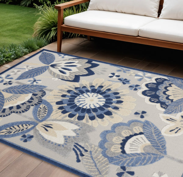 HomeRoots 5' Blue and Gray Floral Area Rug - Durable Indoor/Outdoor Design for Stylish High-Traffic Spaces 6' X 9' 546836