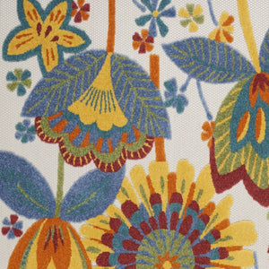 HomeRoots 5' Vibrant Floral Area Rug for Indoor and Outdoor Spaces – Durable, Stain-Resistant, Easy-Care Design 6' X 9' 546845