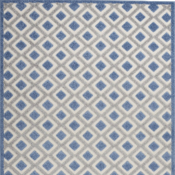 HomeRoots 5' Blue and Gray Geometric Area Rug - Durable Indoor/Outdoor Carpet for High-Traffic Spaces 546856