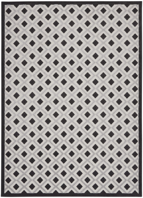 HomeRoots 7' Black and White Geometric Area Rug - Versatile Indoor Outdoor Design, Durable and Easy to Clean 546861