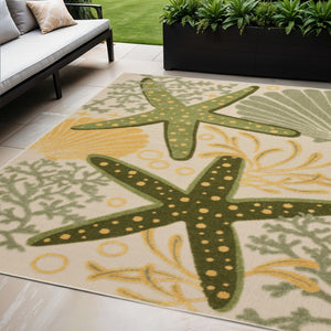 HomeRoots 5' Coastal Starfish Indoor Outdoor Area Rug in Green, Yellow & Blue - Durable, Easy-Clean Design! 548052