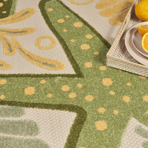 HomeRoots 5' Coastal Starfish Indoor Outdoor Area Rug in Green, Yellow & Blue - Durable, Easy-Clean Design! 548052