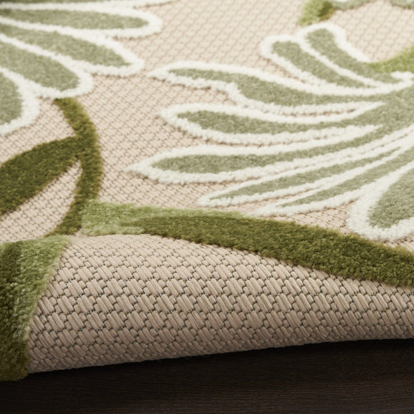 HomeRoots 5' Ivory and Green Floral Area Rug - Durable Indoor/Outdoor Design for Home and Patio Elegance 548053