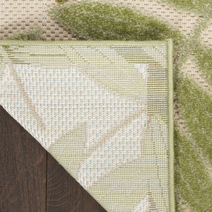HomeRoots 5' Tropical Palm Leaf Area Rug - Ivory & Green Indoor/Outdoor Stain-Resistant Design for Any Space 548056
